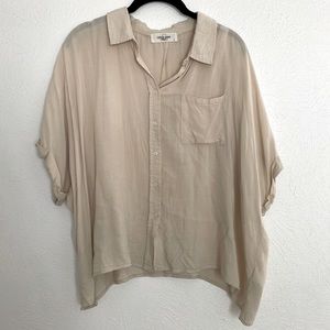 Carly Jean Los Angelous Short Sleeve Button Up Blouse